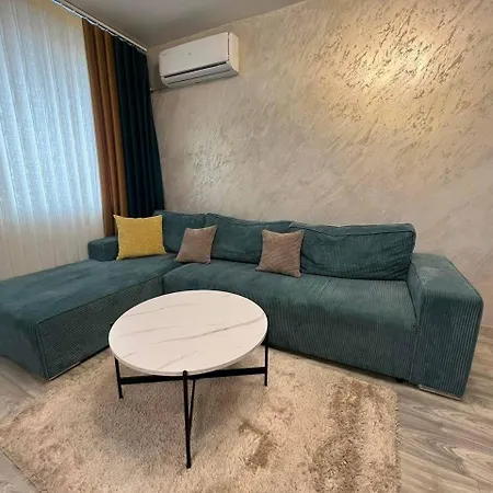 Plazza Aparts Apartment *